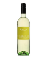 Kiefer Mit den Wolken ziehen Weißwein trocken Deutschland Kaiserstuhl erfrischend